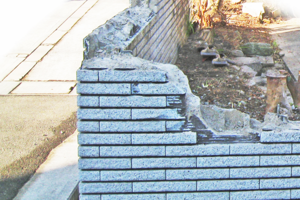 既存ブロック塀の撤去・積み替え